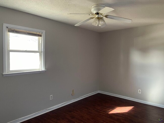 Building Photo - 110 Lockwood Dr
