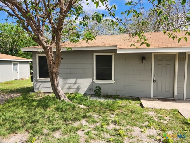 Building Photo - 1802 Avenue H D Ave