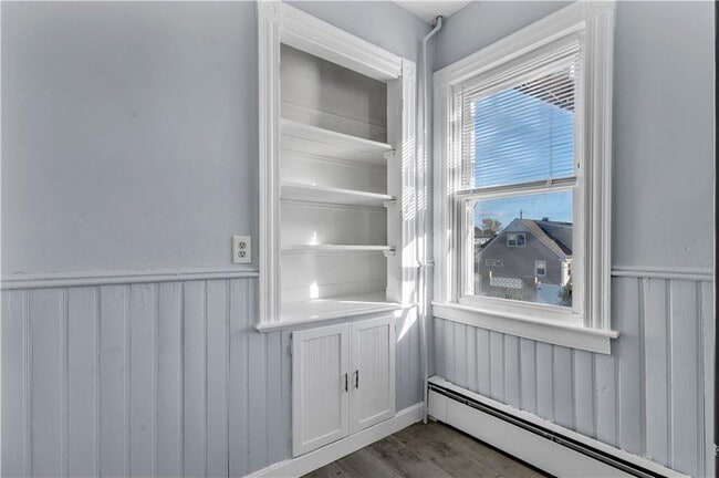 Building Photo - 78 Old Oak Ave