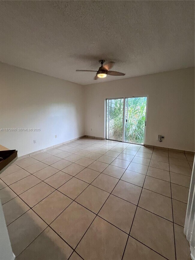 Building Photo - 2320 SE 23rd Rd