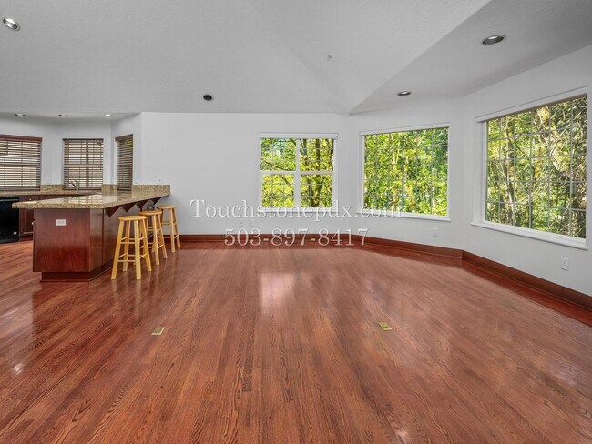 Building Photo - 6254 SW Burlingame Ave