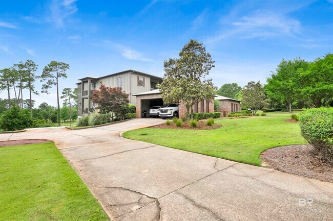 Building Photo - 32491 Water View Dr E