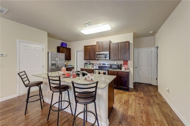 Building Photo - 602 Dodson Lake Ct