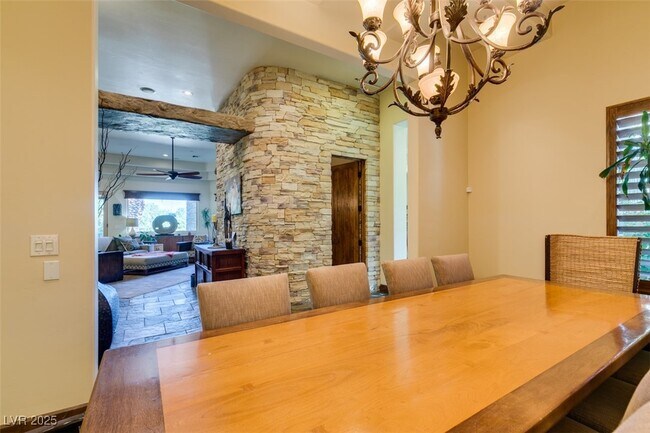 Building Photo - 549 Regents Gate Dr