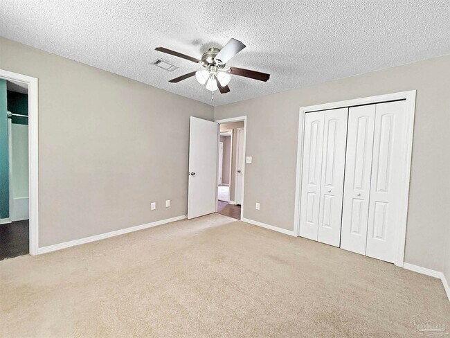 Building Photo - 7524 Sandy Creek Dr