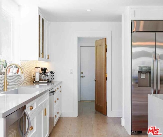 Building Photo - 30606 La Sonora Dr