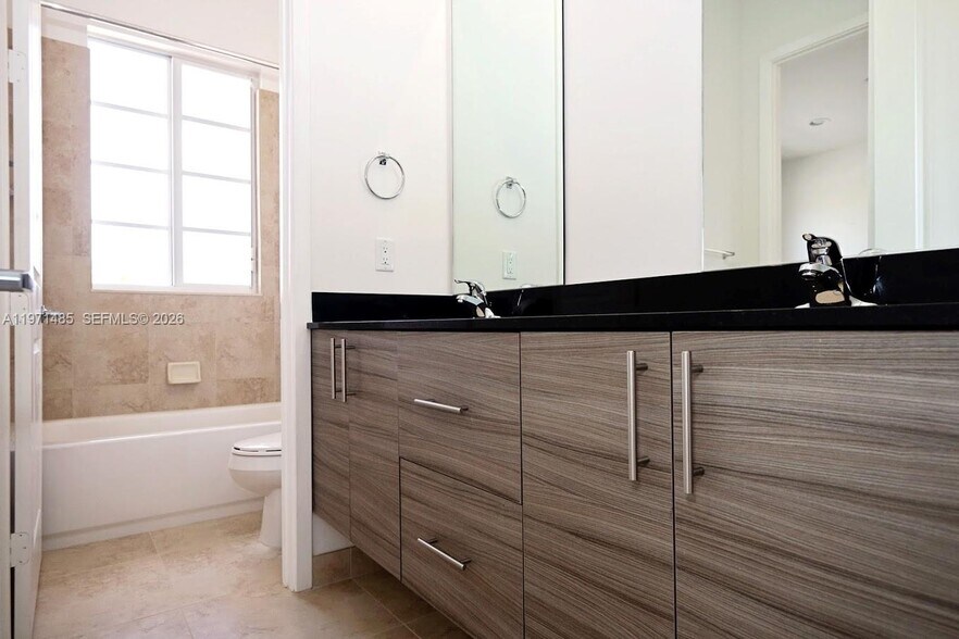 Building Photo - 2844 SW 81st Ter