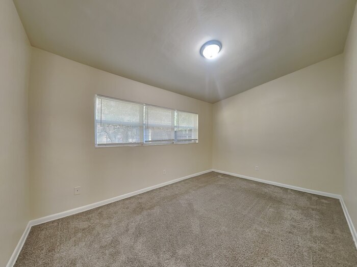 Building Photo - 9801 N 55th St