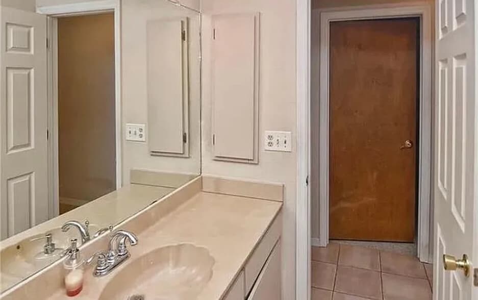 Building Photo - 313 SE 33rd St