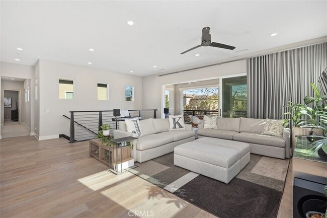 Building Photo - 227 Follyhatch