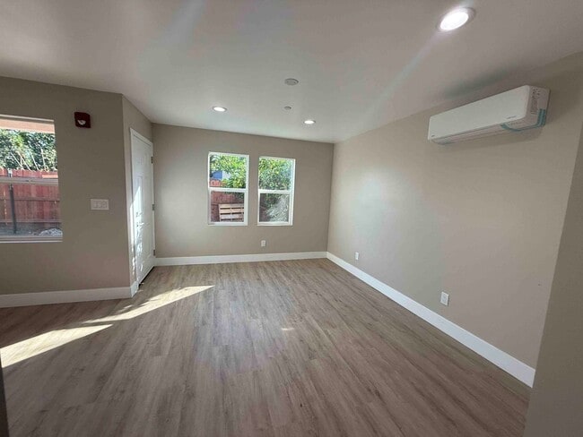 Building Photo - Brand New 1 Bedroom In Tahoe Park