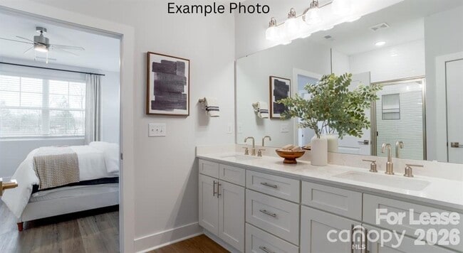 Building Photo - 8629 Chagrin Dr