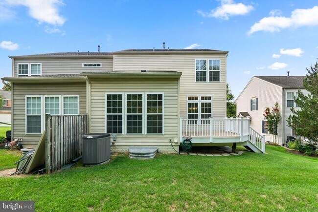 Building Photo - 6381 Stockbridge Overlook Ct