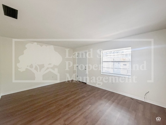 Building Photo - 929 Lexington St