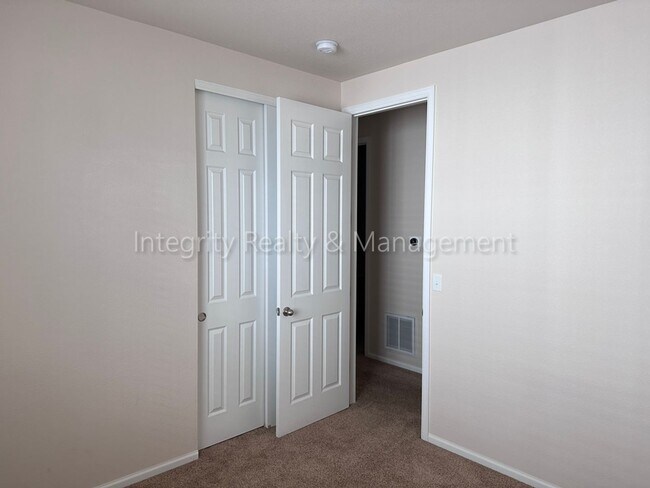 Building Photo - 3762 Cadence Dr