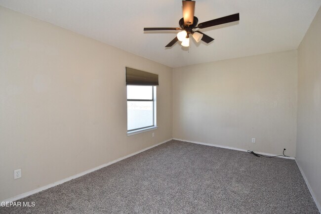 Building Photo - 10830 Elise St