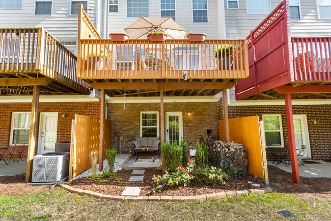 Rear Patio - 108 Stuart Castle Way SE