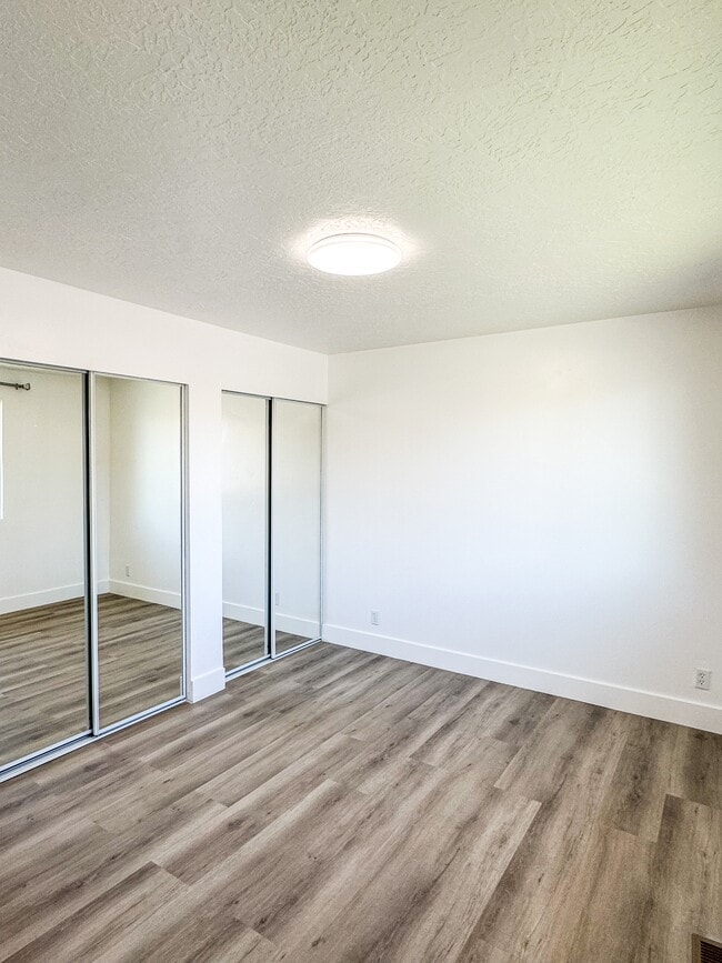 Building Photo - 5699 S Copper City Dr