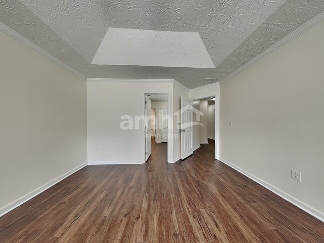 Building Photo - 2347 Swan Lake Dr SW