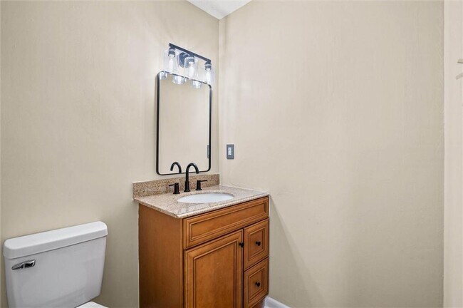 Building Photo - 5417 Quail Run E