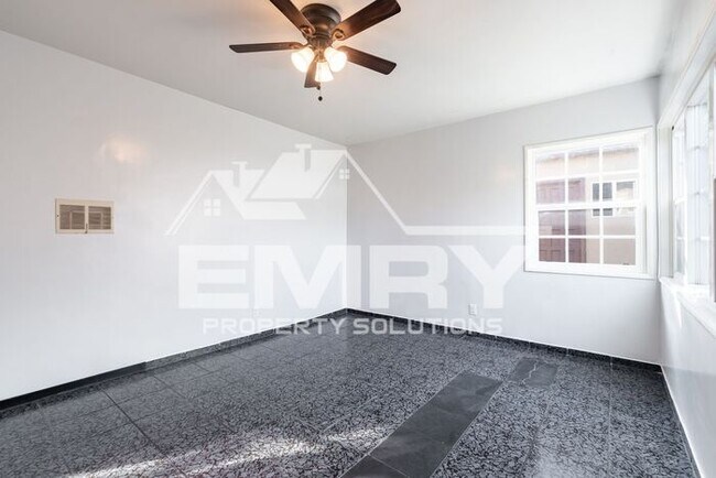 Building Photo - Upgraded 2 Bedroom 1 Bathroom for Rent Ferris Ave Los Angeles