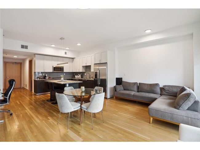 Building Photo - 1240 S 2nd St