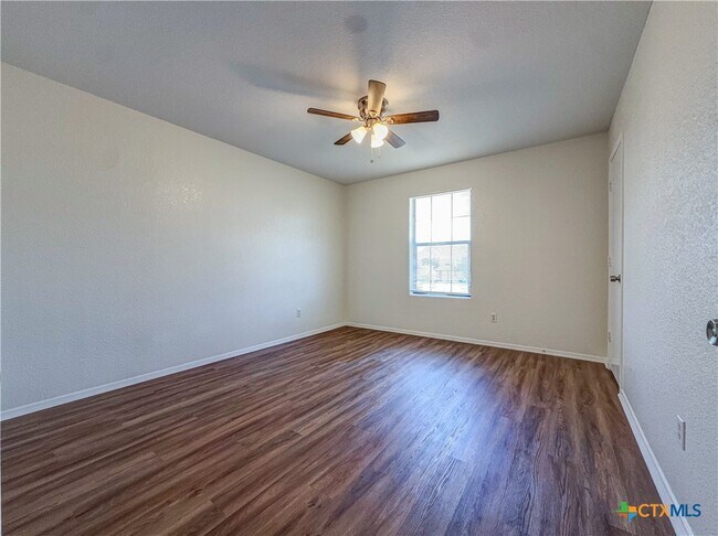 Building Photo - 1103 Shanarae Cir
