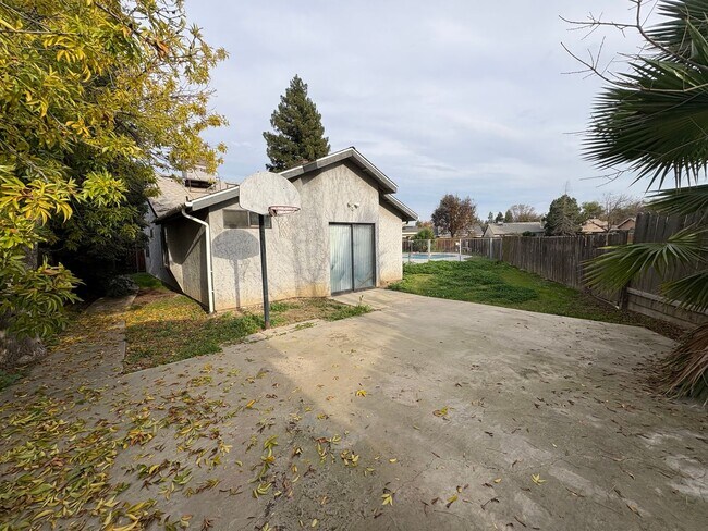 Building Photo - Very Nice Home for Rent! Swimming Pool!