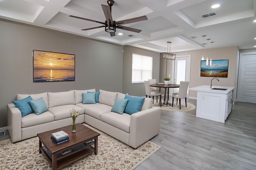 Building Photo - 5315 N Crown Point