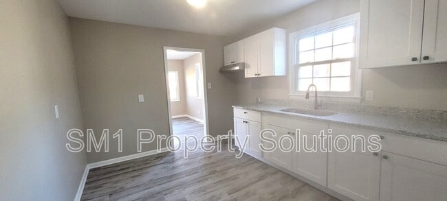 Building Photo - 1908 Darlington Pl