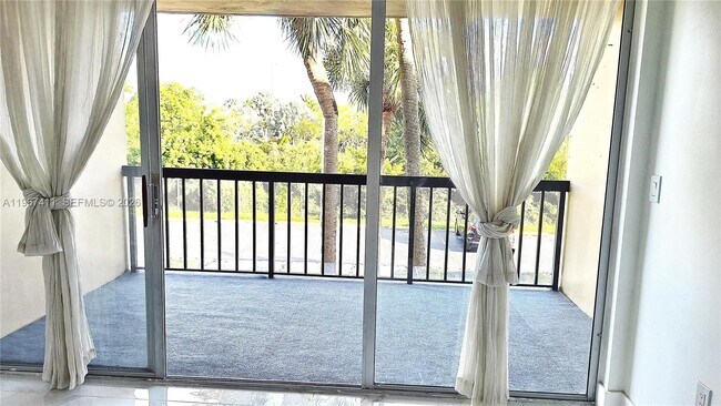 Building Photo - 10875 SW 112th Ave