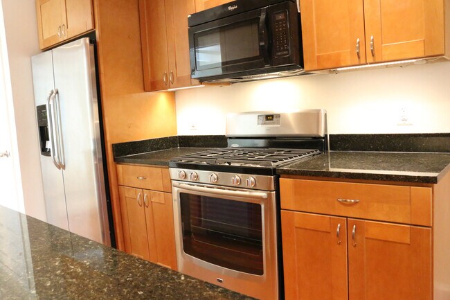 Kitchen - 1641 Irving St NW