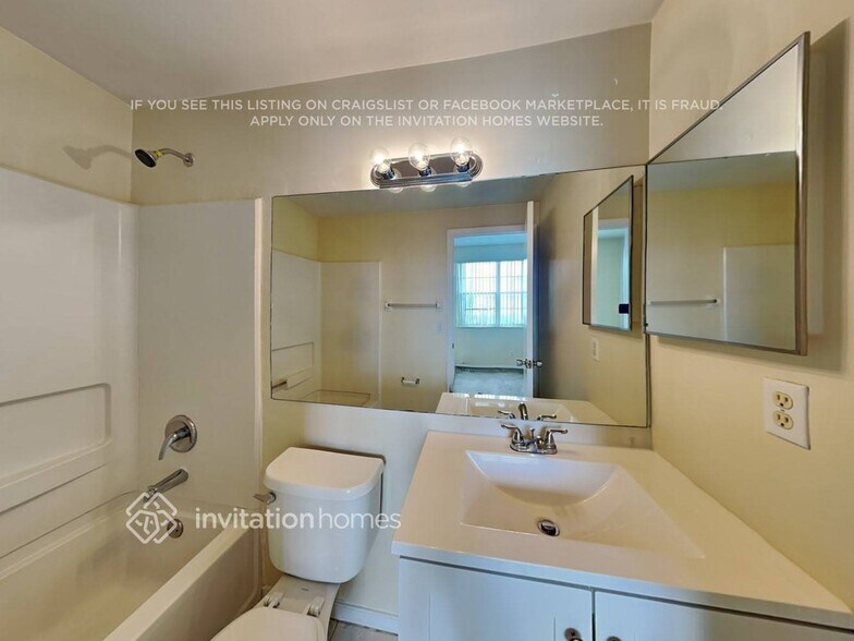 Building Photo - 52 Simonton Cir