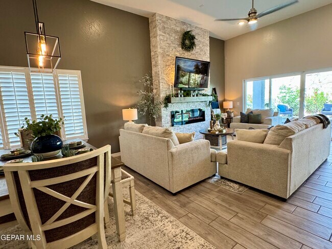 Building Photo - 13684 Glen Vista Ln