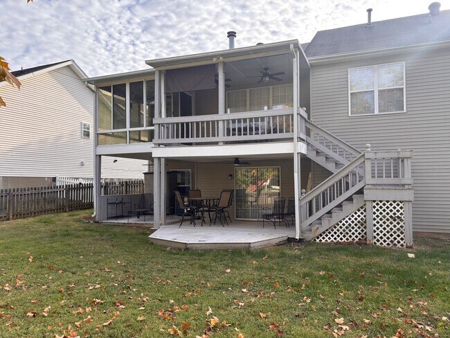 Building Photo - 2301 N Cromwell Ct