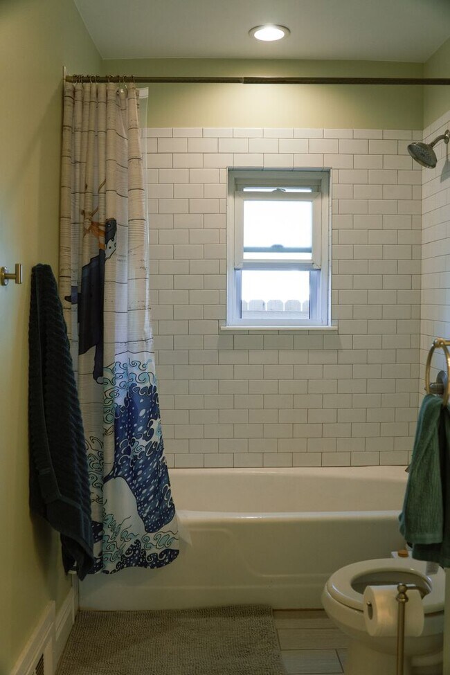 Building Photo - Beautiful Berkeley home, also available furnished!