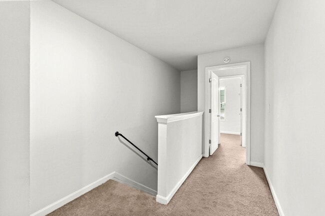 Building Photo - 4343 Newland St