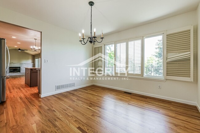 Building Photo - 11536 Briarwood Ln