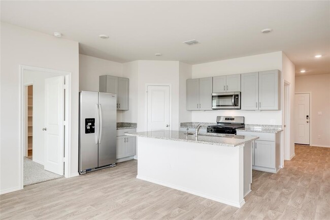 Building Photo - 400 Hodges St