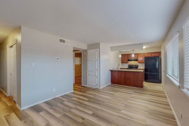 Building Photo - 4200 Montgomery Blvd NE