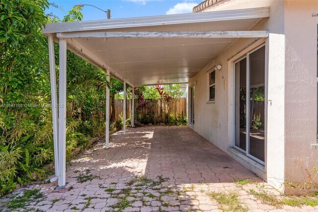 Building Photo - 14202 SW 151st Ct