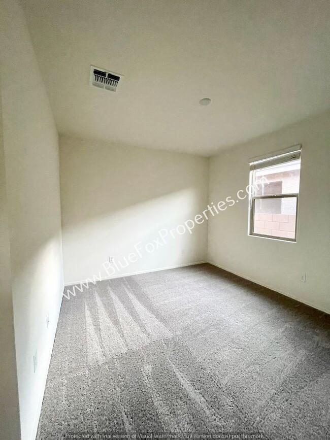Building Photo - 6379 E Calle Hora Cero