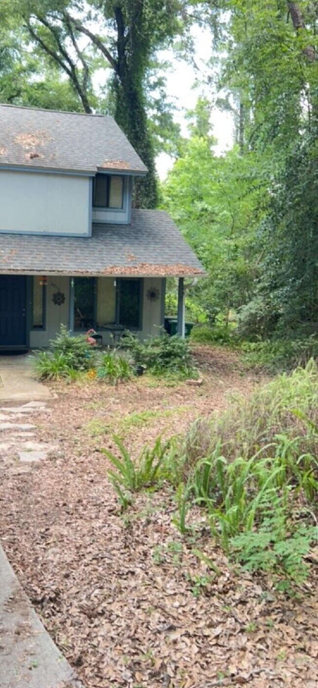 Building Photo - Large 2BD/ 2BTH with loft-Great Location