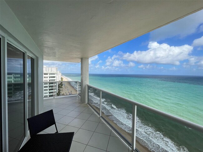 Building Photo - 3500 Galt Ocean Dr