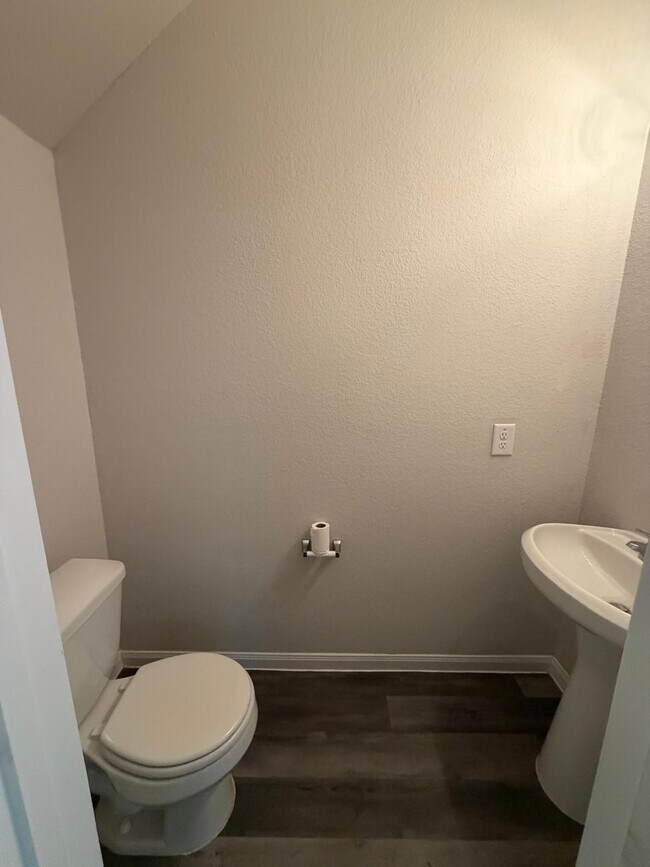 Building Photo - 25419 Grotto Falls Ln