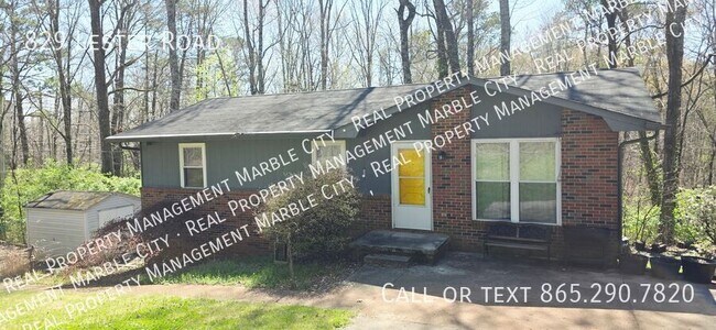 Building Photo - 829 Lester Rd