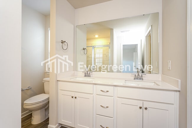 Building Photo - 828 Pear Blossom Ct