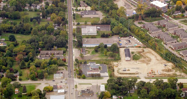 Aerial - 4 - The Townes at Trailways