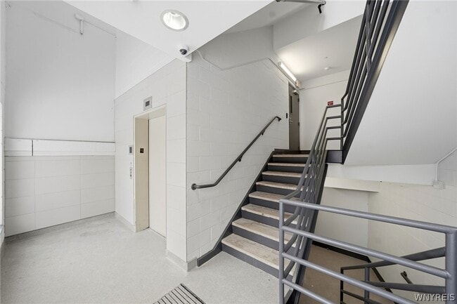 Building Photo - 40 North St