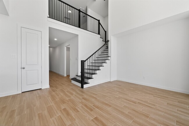 Building Photo - 3222 Kindred Wy